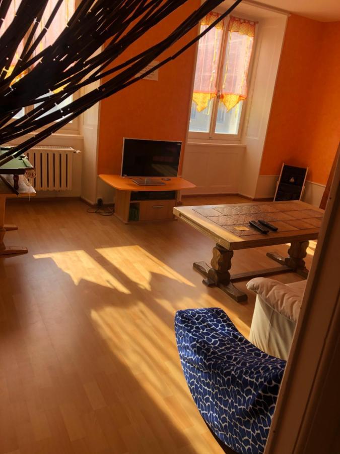 Chambres D'Hotes Le Passiflore Les Brenets Exterior foto