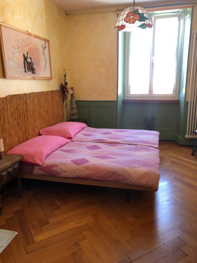 Chambres D'Hotes Le Passiflore Les Brenets Exterior foto